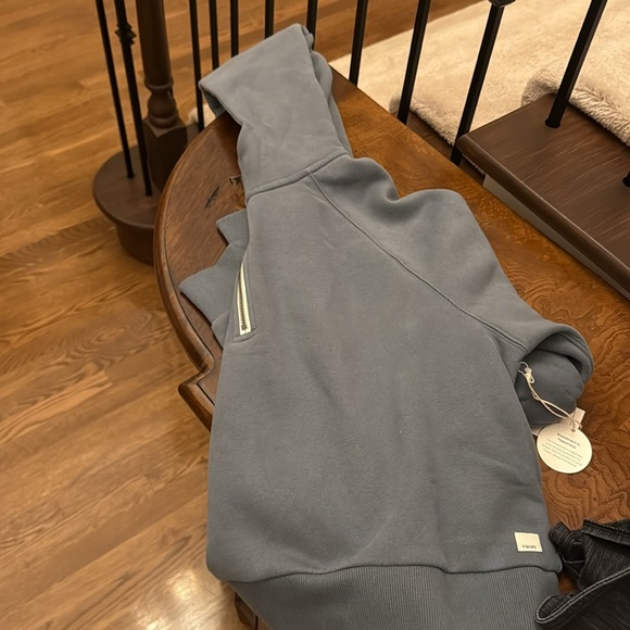 Women's Restore Half Zip Hoodie Smoke Blue
Vuori XL NWT Perfect condition - Picture 6 of 13